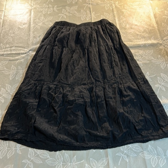 Girl’s George Skirt. - Picture 4 of 6